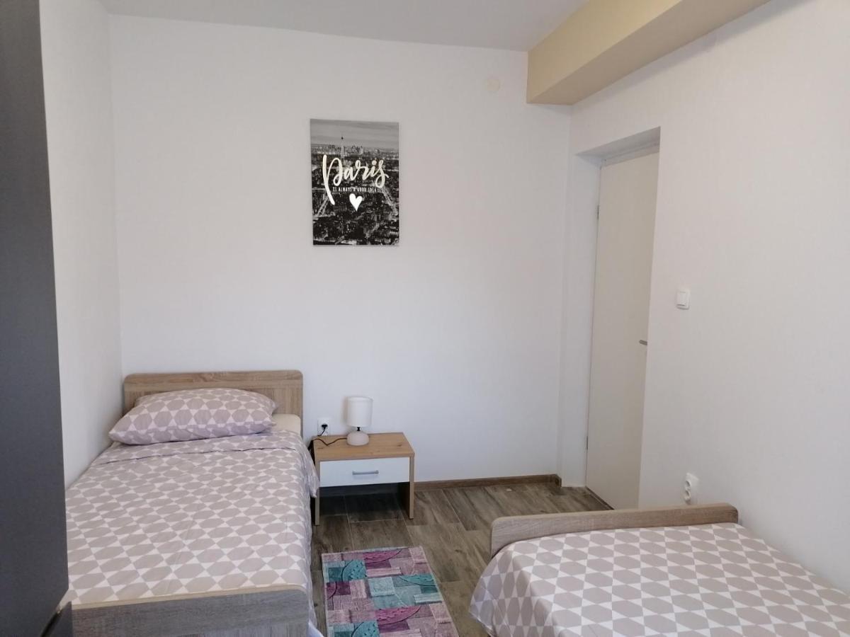 קאלי Apartman Nina מראה חיצוני תמונה